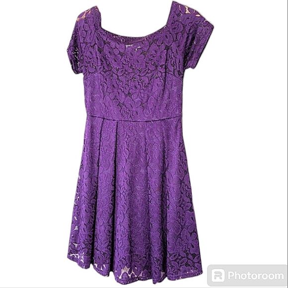 MissMnY Royal Purple Lace Overlay Fit & Flare Cap Sleeve Dress size L - Picture 1 of 16